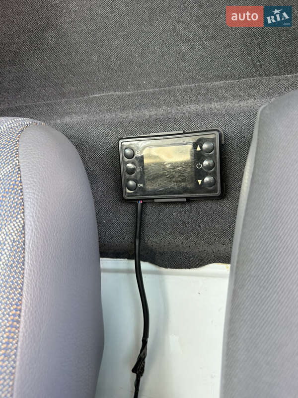 Евакуатор Mercedes-Benz Sprinter 2001 в Дрогобичі фото 20 Евакуатор Mercedes-Benz Sprinter 2001 в Дрогобичі