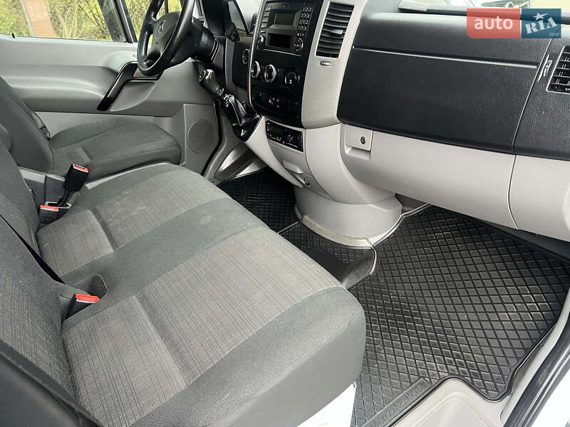 Вантажний фургон Mercedes-Benz Sprinter 2014 в Львові