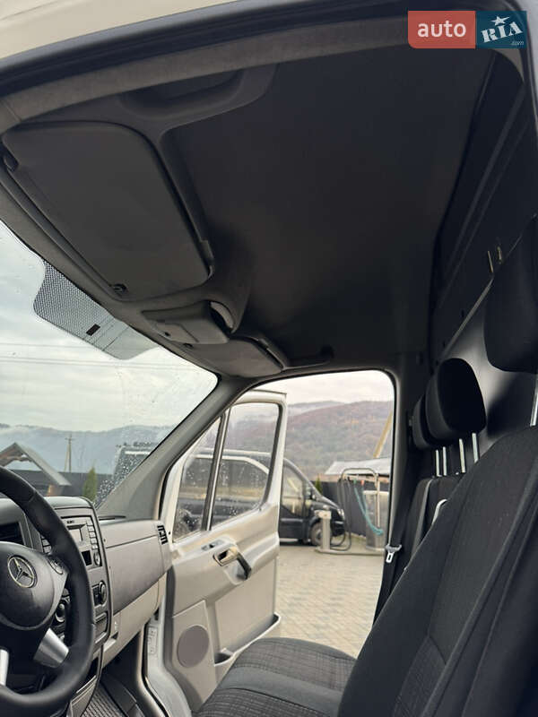 Вантажний фургон Mercedes-Benz Sprinter 2014 в Іршаві фото 36 Вантажний фургон Mercedes-Benz Sprinter 2014 в Іршаві