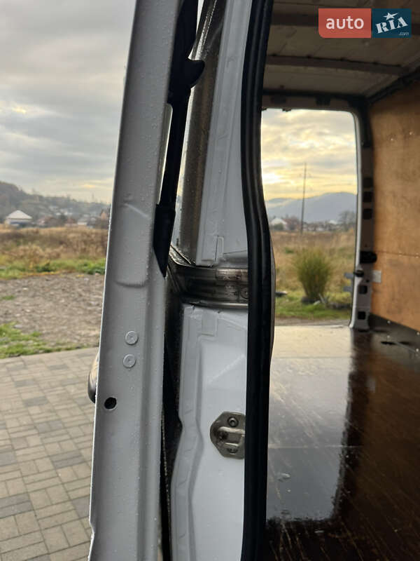 Вантажний фургон Mercedes-Benz Sprinter 2014 в Іршаві фото 47 Вантажний фургон Mercedes-Benz Sprinter 2014 в Іршаві