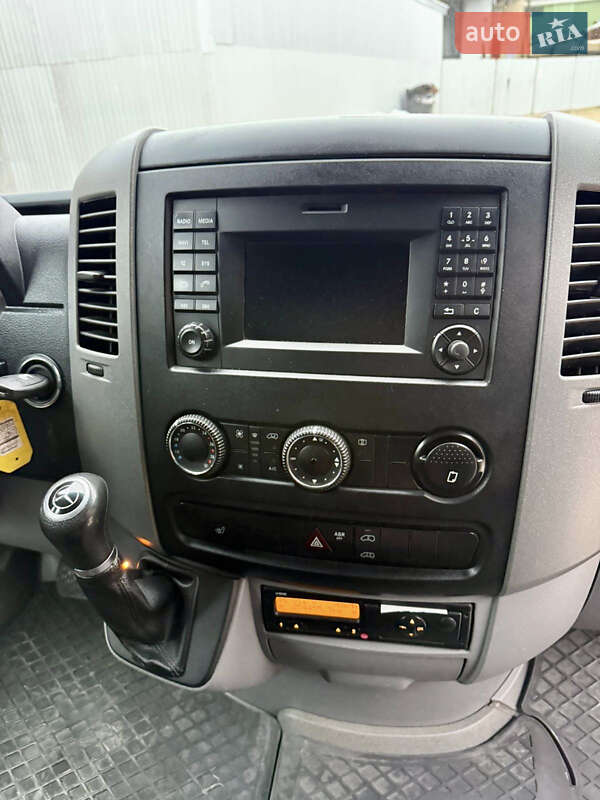Грузовой фургон Mercedes-Benz Sprinter 2014 в Тернополе