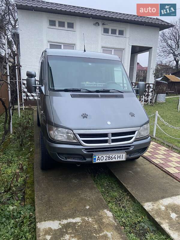 Микровэн Mercedes-Benz Sprinter 2005 в Нижней Апше фото 6 Микровэн Mercedes-Benz Sprinter 2005 в Нижней Апше