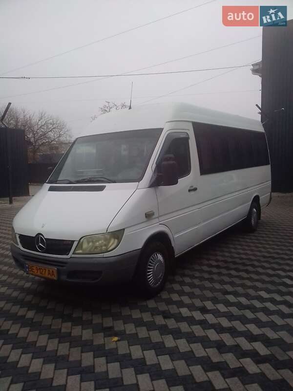 Mercedes-Benz Sprinter 2003
