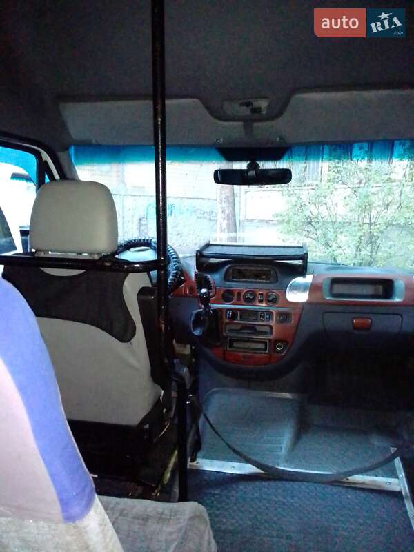 Микроавтобус Mercedes-Benz Sprinter 2003 в Николаеве фото 9 Микроавтобус Mercedes-Benz Sprinter 2003 в Николаеве