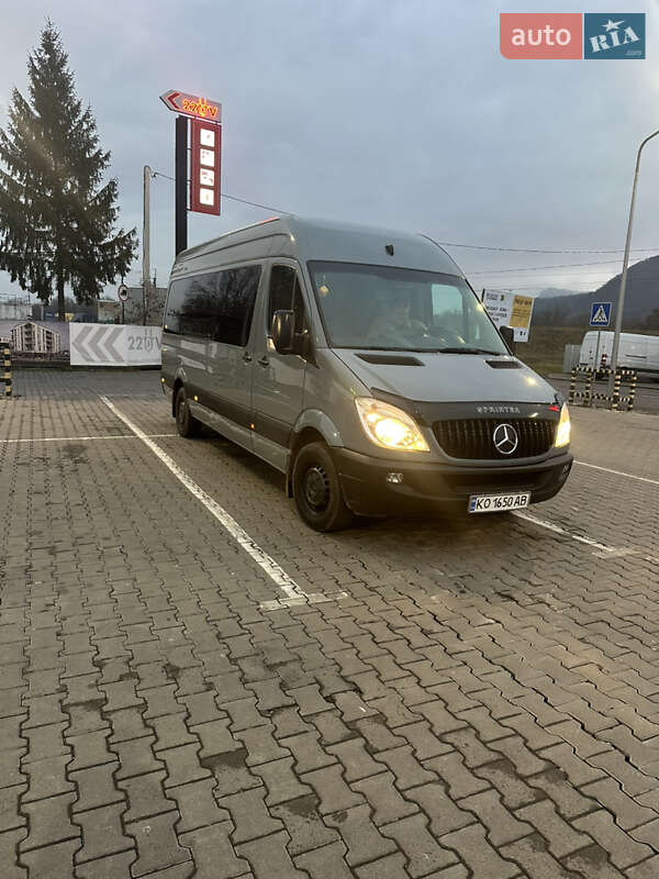 Мікроавтобус Mercedes-Benz Sprinter 2010 в Ужгороді фото Мікроавтобус Mercedes-Benz Sprinter 2010 в Ужгороді