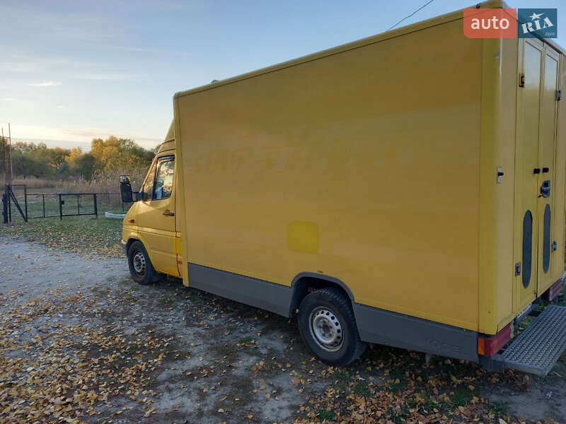 Вантажний фургон Mercedes-Benz Sprinter 2002 в Дніпрі фото 4 Вантажний фургон Mercedes-Benz Sprinter 2002 в Дніпрі