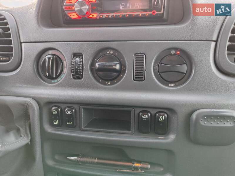 Микроавтобус Mercedes-Benz Sprinter 2003 в Шептицькому