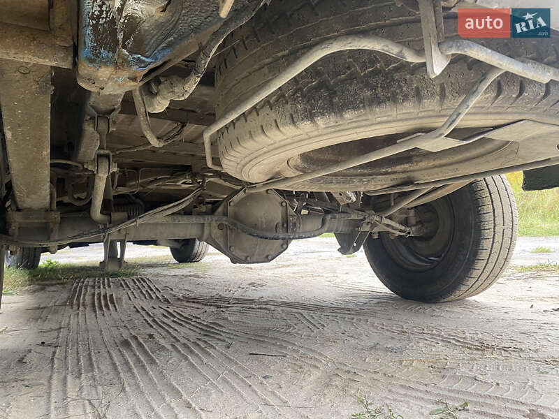 Вантажний фургон Mercedes-Benz Sprinter 2005 в Костопілі фото 9 Вантажний фургон Mercedes-Benz Sprinter 2005 в Костопілі