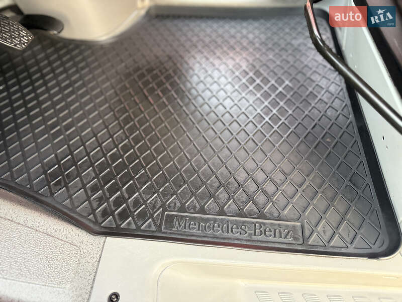 Мінівен Mercedes-Benz Sprinter 2016 в Рівному