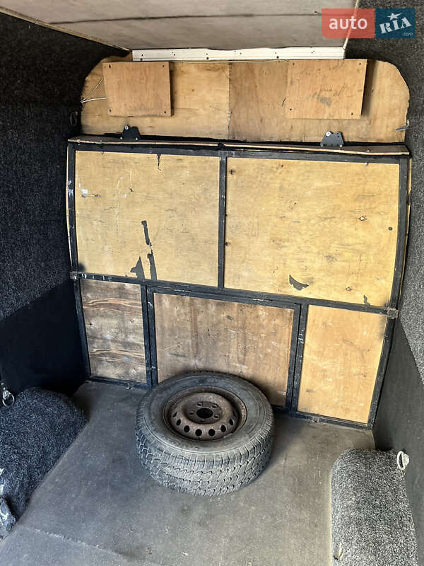 Грузовой фургон Mercedes-Benz Sprinter 2006 в Тлумаче фото 10 Грузовой фургон Mercedes-Benz Sprinter 2006 в Тлумаче