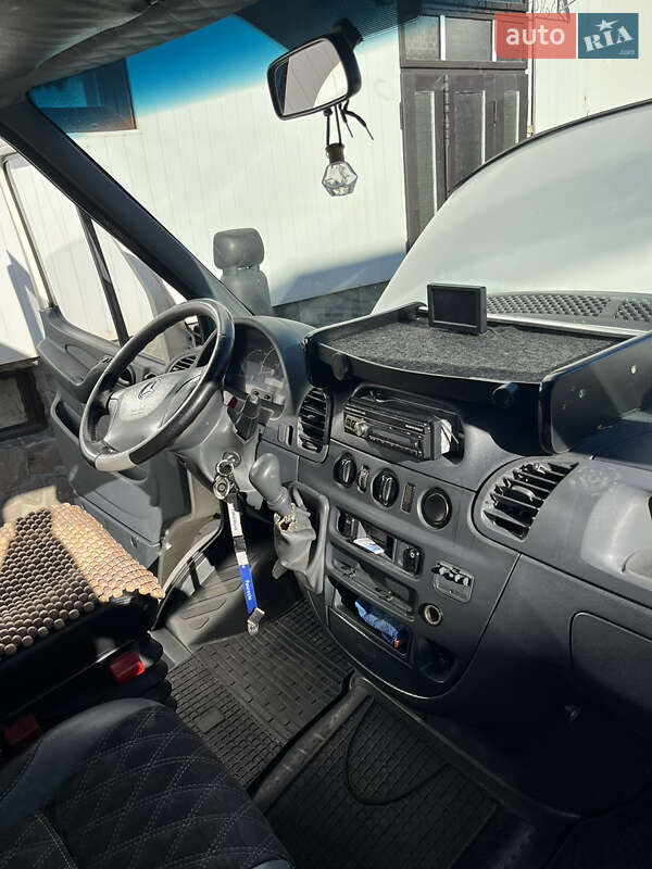 Грузовой фургон Mercedes-Benz Sprinter 2006 в Тлумаче фото 14 Грузовой фургон Mercedes-Benz Sprinter 2006 в Тлумаче
