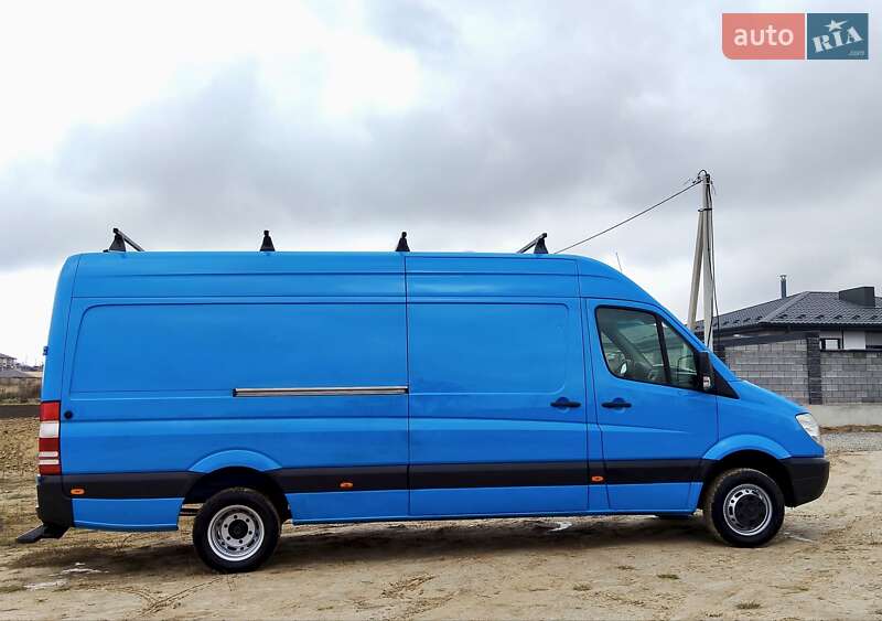 Вантажний фургон Mercedes-Benz Sprinter 2011 в Рівному