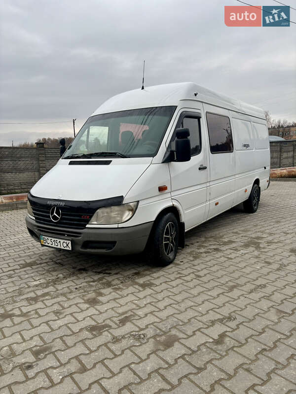 Грузовой фургон Mercedes-Benz Sprinter 2000 в Новояворовске фото 4 Грузовой фургон Mercedes-Benz Sprinter 2000 в Новояворовске