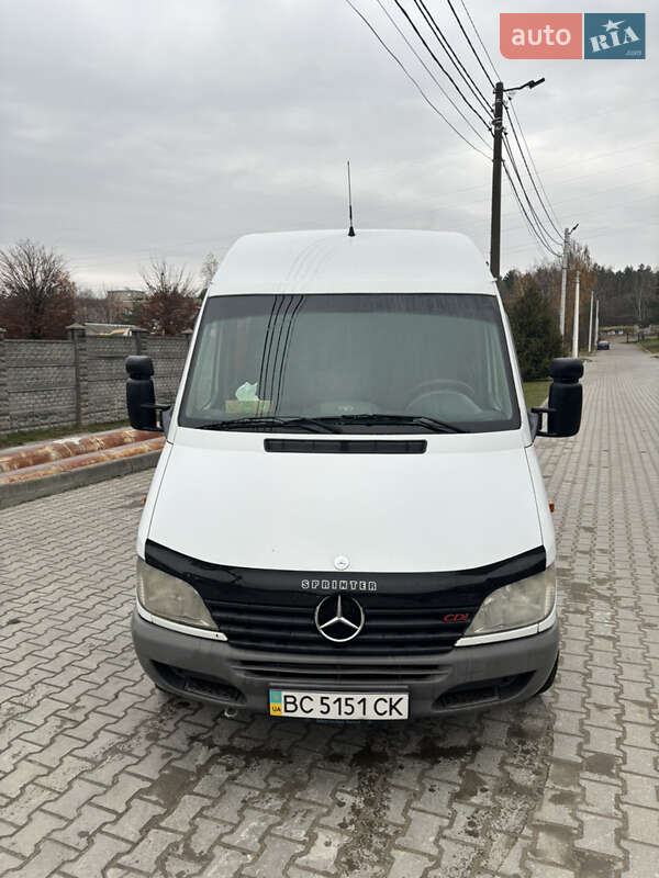 Грузовой фургон Mercedes-Benz Sprinter 2000 в Новояворовске фото 12 Грузовой фургон Mercedes-Benz Sprinter 2000 в Новояворовске