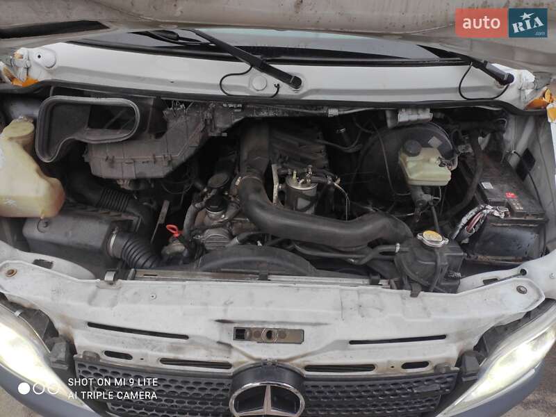 Грузовой фургон Mercedes-Benz Sprinter 2002 в Голованевске