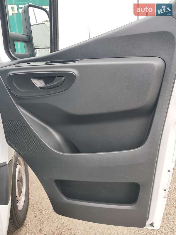 Грузовой фургон Mercedes-Benz Sprinter 2020 в Киеве фото 4 Грузовой фургон Mercedes-Benz Sprinter 2020 в Киеве