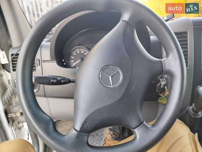 Вантажопасажирський фургон Mercedes-Benz Sprinter 2007 в Хмельницькому фото 7 Вантажопасажирський фургон Mercedes-Benz Sprinter 2007 в Хмельницькому