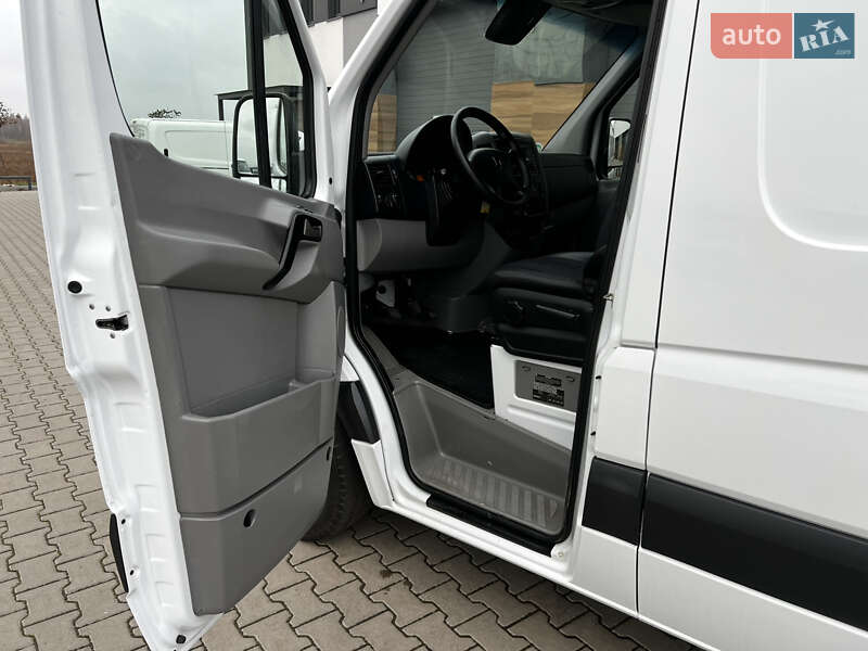 Грузовой фургон Mercedes-Benz Sprinter 2015 в Ковеле фото 27 Грузовой фургон Mercedes-Benz Sprinter 2015 в Ковеле