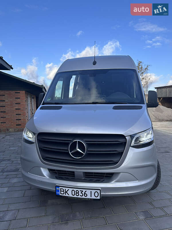 Туристический / Междугородний автобус Mercedes-Benz Sprinter 2019 в Вараше фото 18 Туристический / Междугородний автобус Mercedes-Benz Sprinter 2019 в Вараше