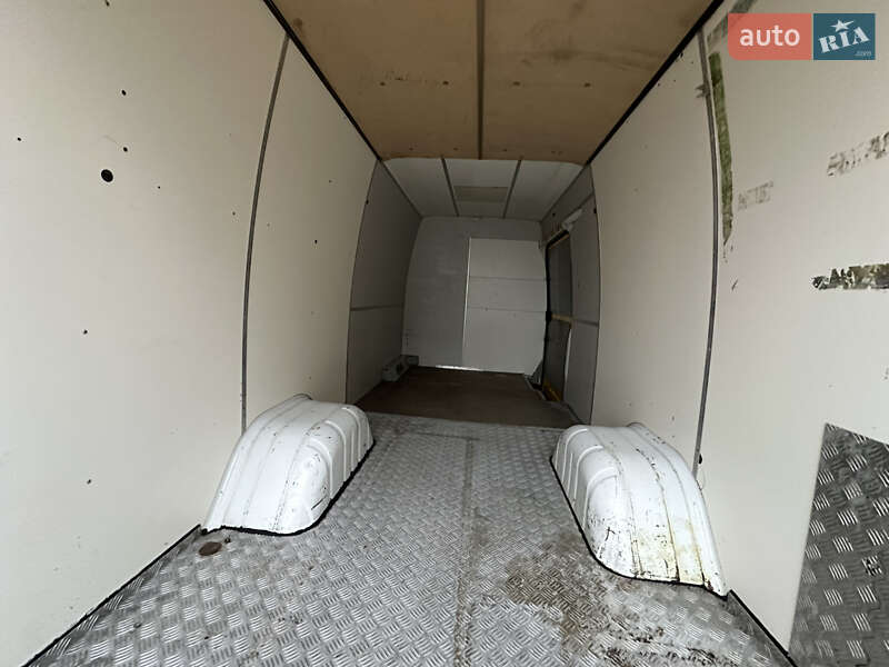 Вантажний фургон Mercedes-Benz Sprinter 2006 в Дніпрі фото 17 Вантажний фургон Mercedes-Benz Sprinter 2006 в Дніпрі