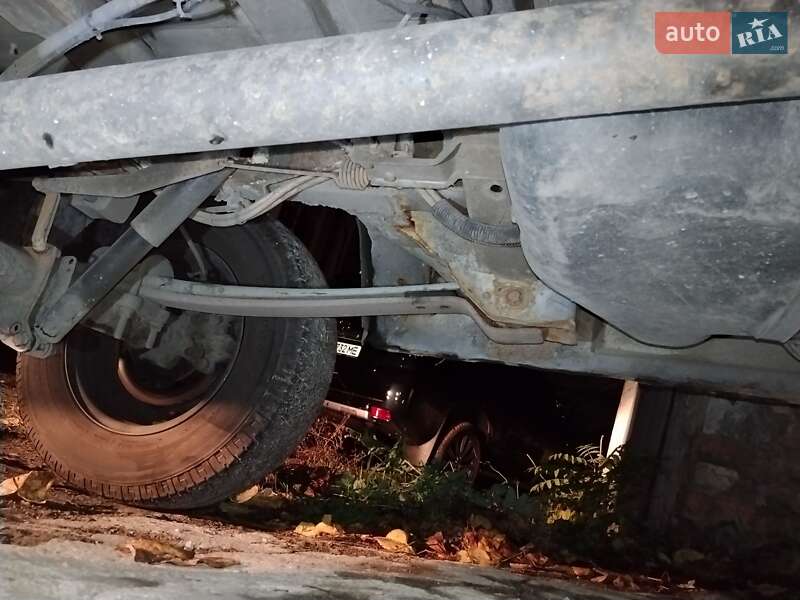 Грузовой фургон Mercedes-Benz Sprinter 1995 в Днепре фото 12 Грузовой фургон Mercedes-Benz Sprinter 1995 в Днепре