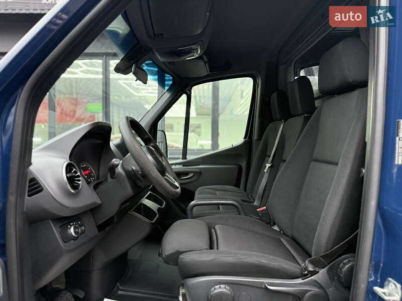 Вантажний фургон Mercedes-Benz Sprinter 2020 в Чернівцях фото 12 Вантажний фургон Mercedes-Benz Sprinter 2020 в Чернівцях