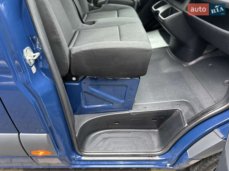 Вантажний фургон Mercedes-Benz Sprinter 2020 в Чернівцях фото 25 Вантажний фургон Mercedes-Benz Sprinter 2020 в Чернівцях