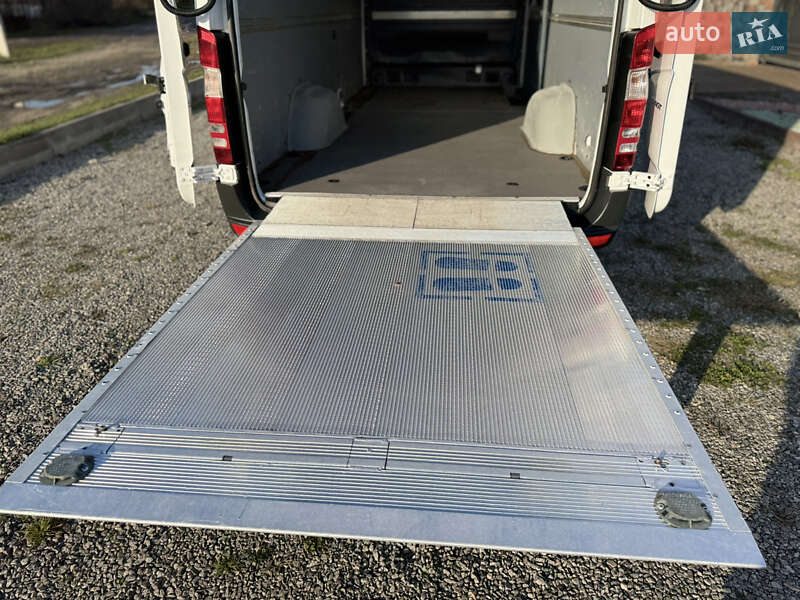 Вантажний фургон Mercedes-Benz Sprinter 2017 в Бердичеві фото 61 Вантажний фургон Mercedes-Benz Sprinter 2017 в Бердичеві