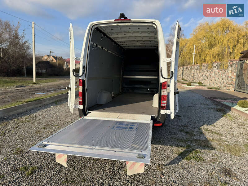 Вантажний фургон Mercedes-Benz Sprinter 2017 в Бердичеві фото 56 Вантажний фургон Mercedes-Benz Sprinter 2017 в Бердичеві