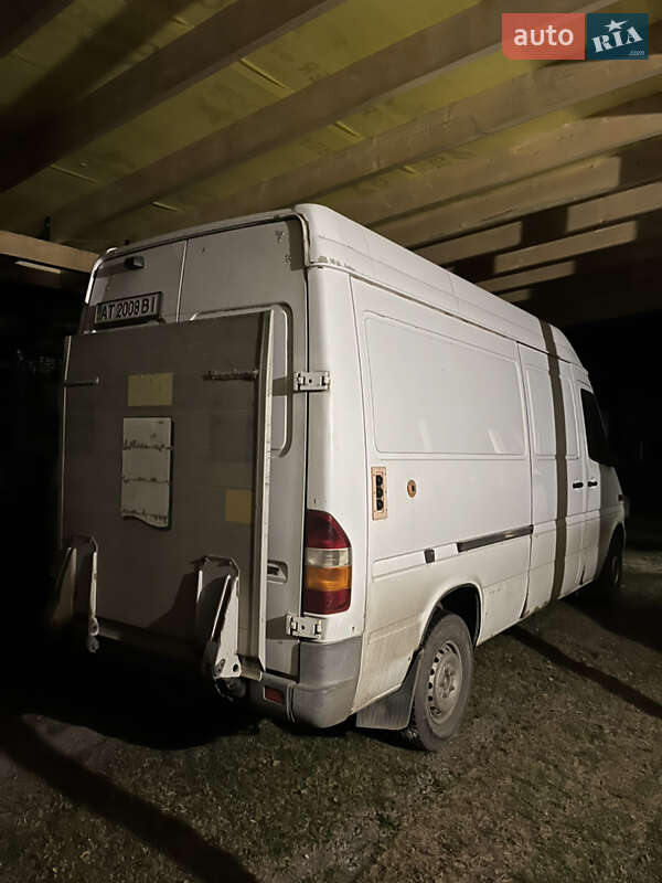 Mercedes-Benz Sprinter 2003