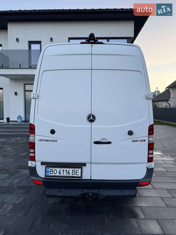 Вантажний фургон Mercedes-Benz Sprinter 2011 в Борщеві