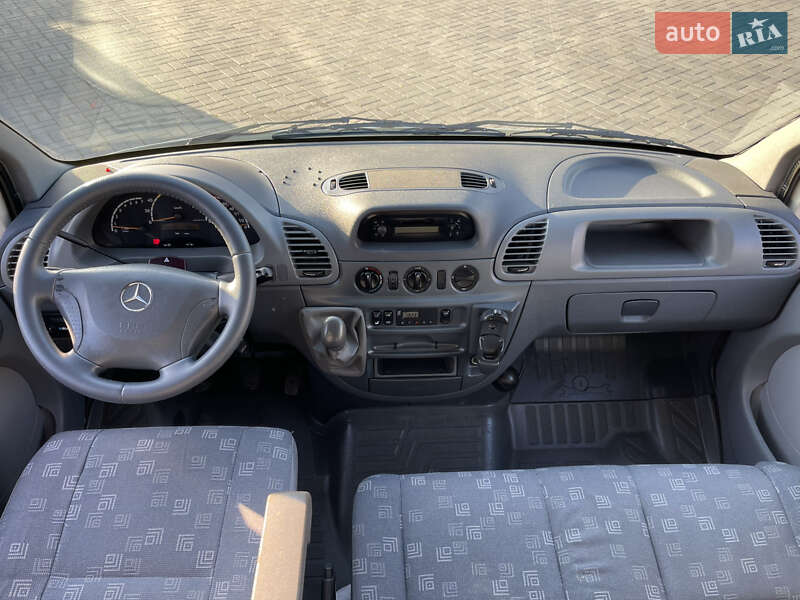 Вантажний фургон Mercedes-Benz Sprinter 2004 в Рівному фото 23 Вантажний фургон Mercedes-Benz Sprinter 2004 в Рівному