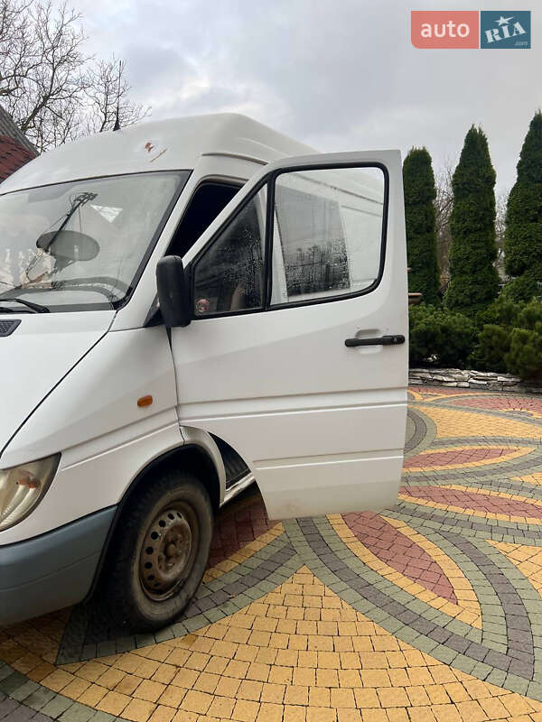 Вантажопасажирський фургон Mercedes-Benz Sprinter 2003 в Тересві фото 2 Вантажопасажирський фургон Mercedes-Benz Sprinter 2003 в Тересві