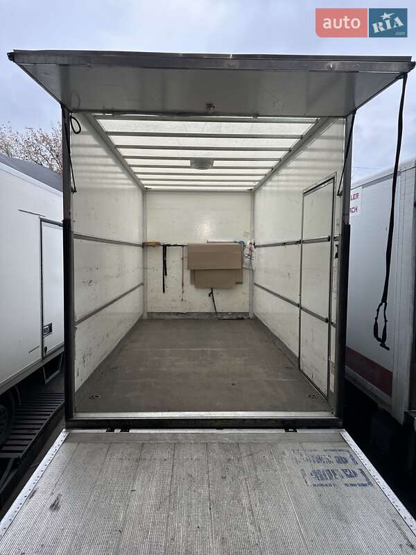 Вантажний фургон Mercedes-Benz Sprinter 2017 в Києві фото 13 Вантажний фургон Mercedes-Benz Sprinter 2017 в Києві