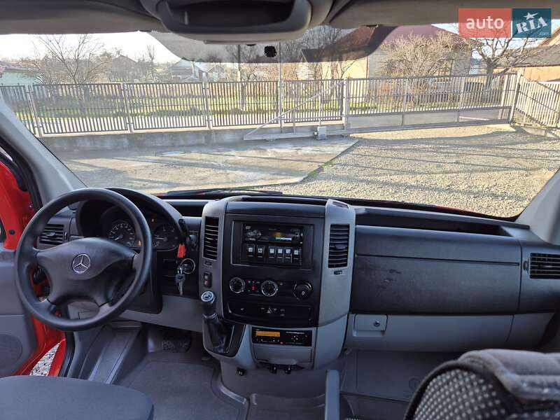 Приміський автобус Mercedes-Benz Sprinter 2015 в Івано-Франківську фото 26 Приміський автобус Mercedes-Benz Sprinter 2015 в Івано-Франківську