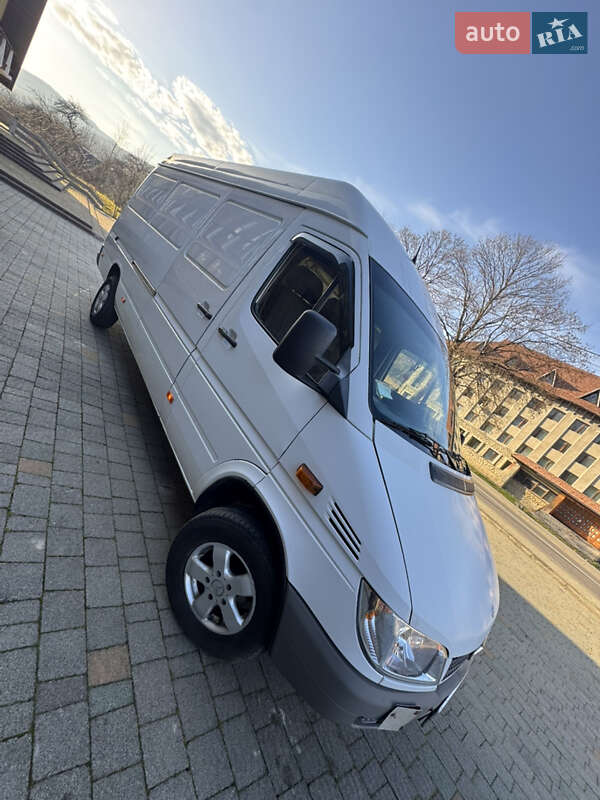 Вантажний фургон Mercedes-Benz Sprinter 2004 в Делятині фото 5 Вантажний фургон Mercedes-Benz Sprinter 2004 в Делятині