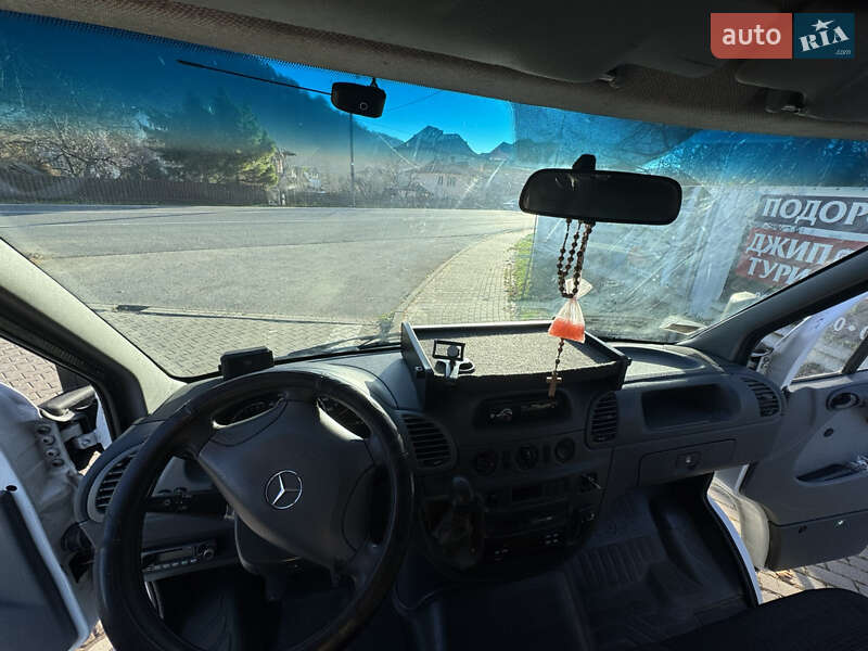 Вантажний фургон Mercedes-Benz Sprinter 2004 в Делятині фото 10 Вантажний фургон Mercedes-Benz Sprinter 2004 в Делятині