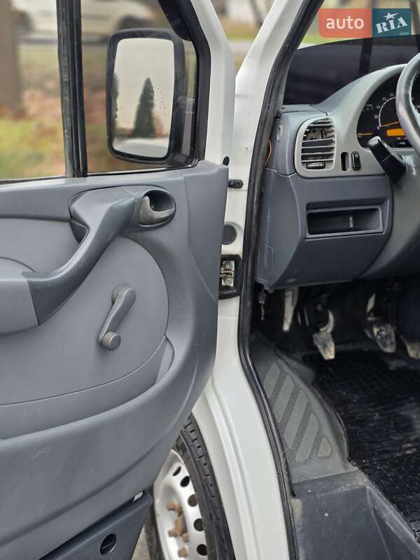 Вантажний фургон Mercedes-Benz Sprinter 2006 в Виноградові фото 35 Вантажний фургон Mercedes-Benz Sprinter 2006 в Виноградові