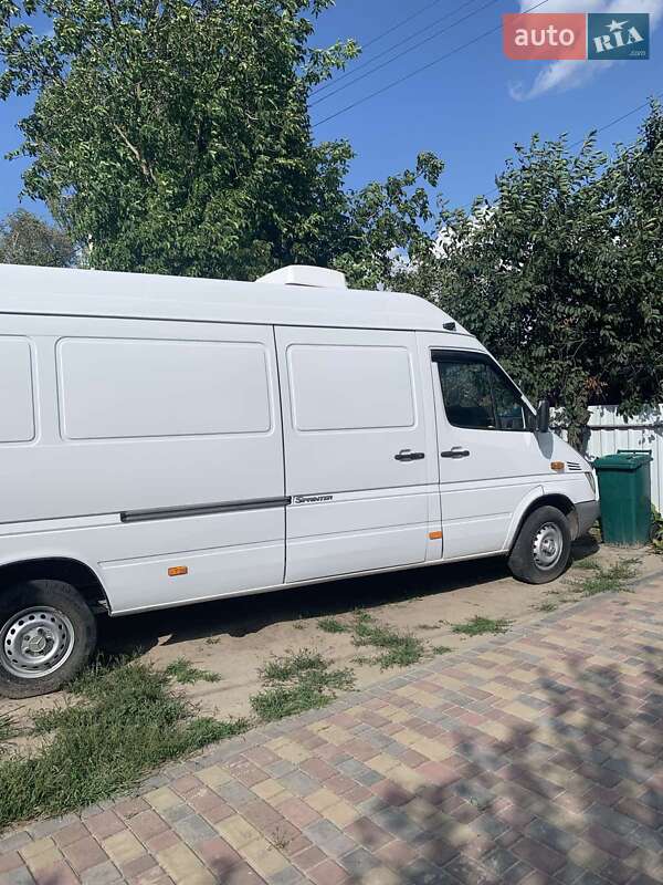 Грузопассажирский фургон Mercedes-Benz Sprinter 2005 в Луцке фото 14 Грузопассажирский фургон Mercedes-Benz Sprinter 2005 в Луцке