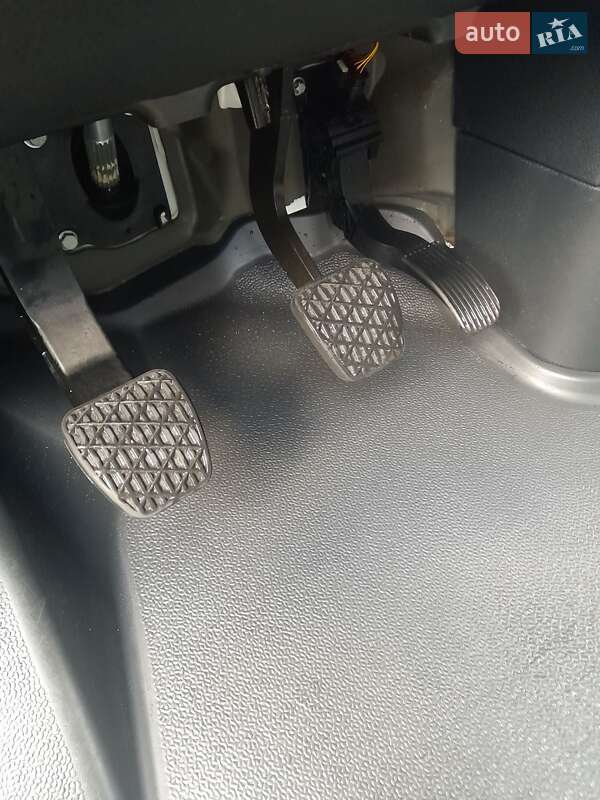 Вантажний фургон Mercedes-Benz Sprinter 2020 в Запоріжжі фото 17 Вантажний фургон Mercedes-Benz Sprinter 2020 в Запоріжжі