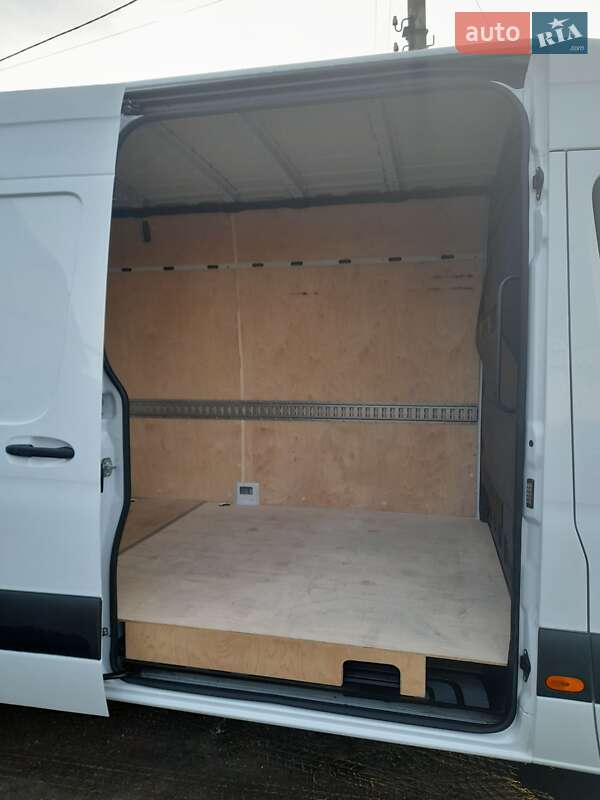 Вантажний фургон Mercedes-Benz Sprinter 2020 в Запоріжжі фото 27 Вантажний фургон Mercedes-Benz Sprinter 2020 в Запоріжжі