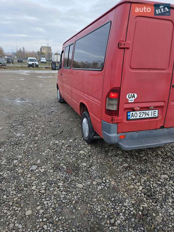 Грузовой фургон Mercedes-Benz Sprinter 2005 в Виноградове фото 12 Грузовой фургон Mercedes-Benz Sprinter 2005 в Виноградове