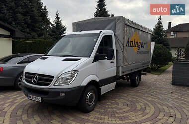 Тентований Mercedes-Benz Sprinter 2012 в Стоянці