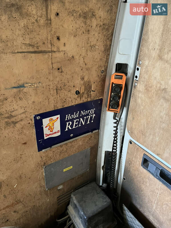 Грузовой фургон Mercedes-Benz Sprinter 2003 в Снятине