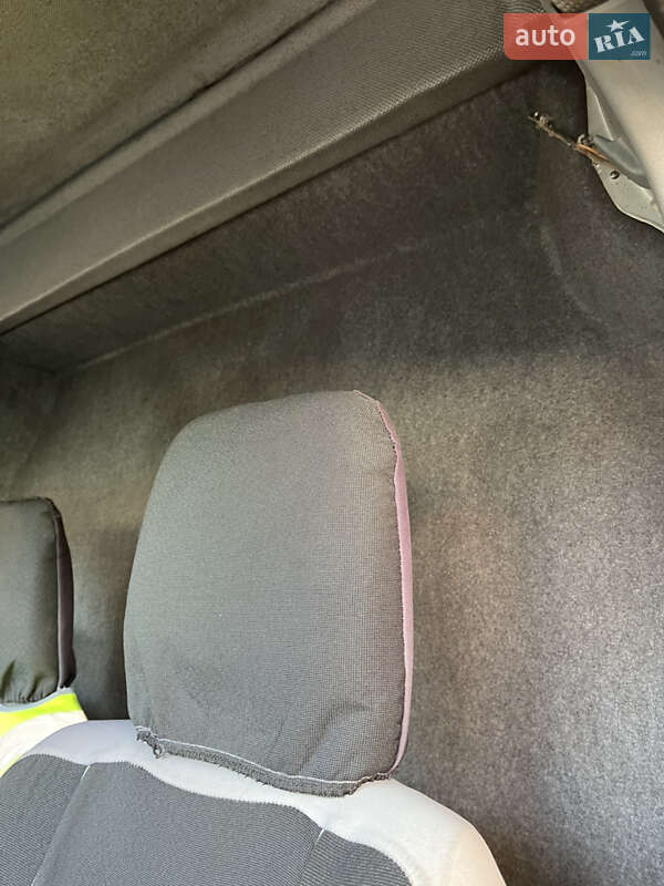 Грузовой фургон Mercedes-Benz Sprinter 2003 в Снятине