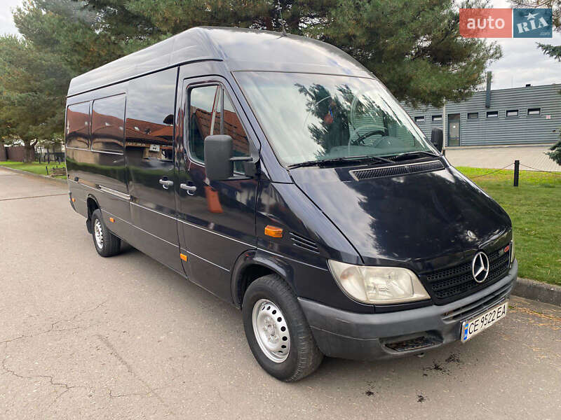 Вантажний фургон Mercedes-Benz Sprinter 2005 в Івано-Франківську
