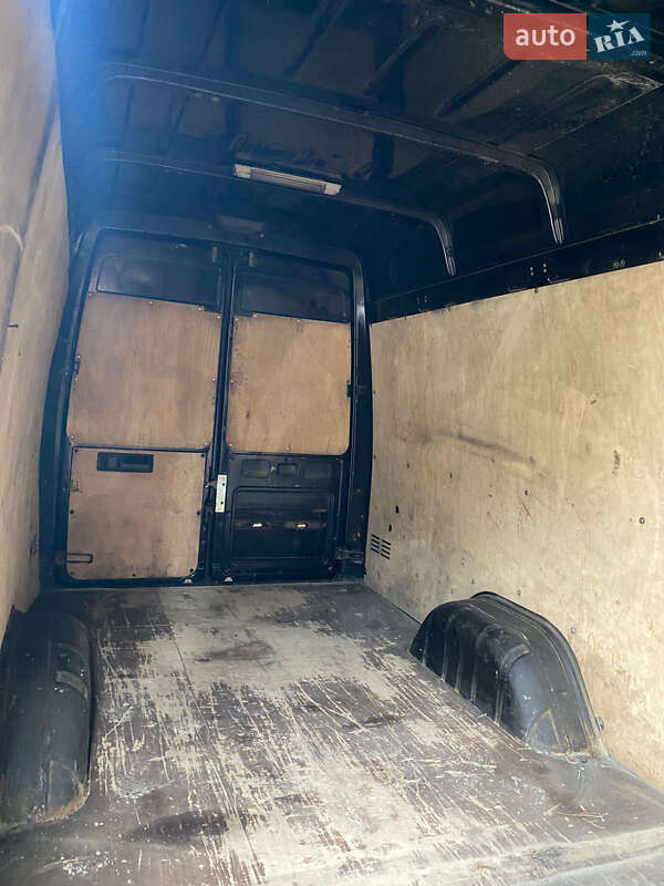Вантажний фургон Mercedes-Benz Sprinter 2005 в Івано-Франківську
