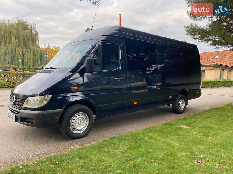 Вантажний фургон Mercedes-Benz Sprinter 2005 в Івано-Франківську