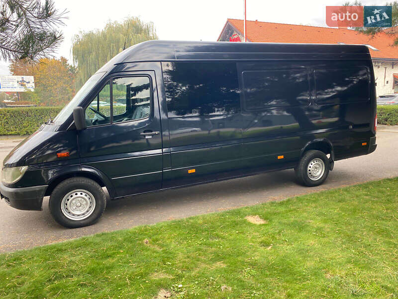 Вантажний фургон Mercedes-Benz Sprinter 2005 в Івано-Франківську