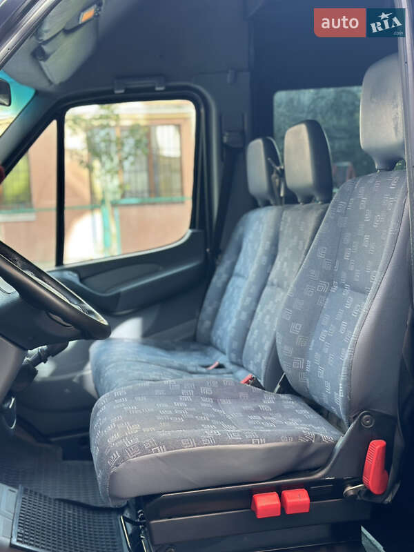 Вантажний фургон Mercedes-Benz Sprinter 2005 в Івано-Франківську